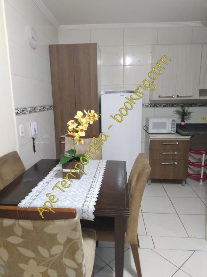Ape Temporada Praia Grande Sp Completo Com Piscina, Churrasqueira, Estacionamento Exterior foto
